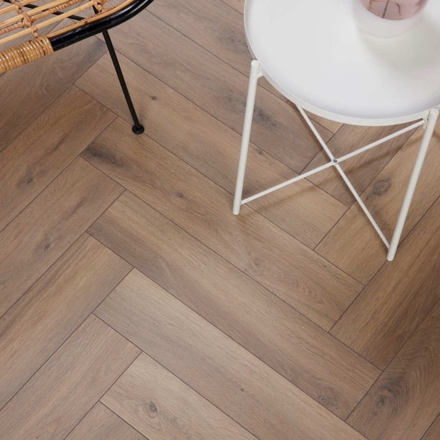 Kronotex Laminaat 8mm visgraat Marquant Eiken Licht Bruin 100-3766 - Afbeelding 2